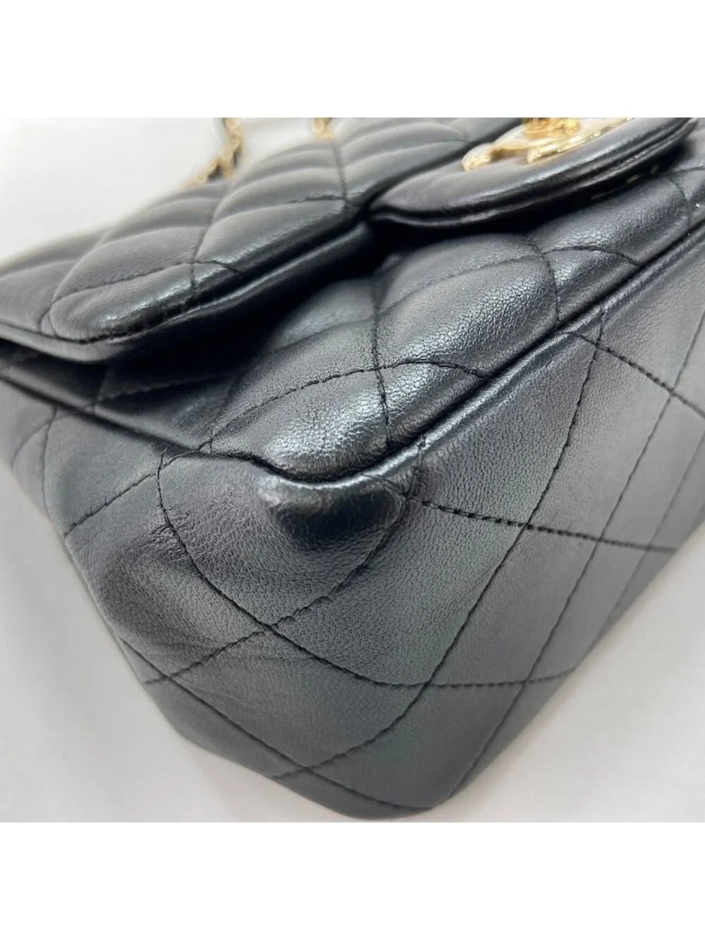 Chanel Shoulder Bag Quilted